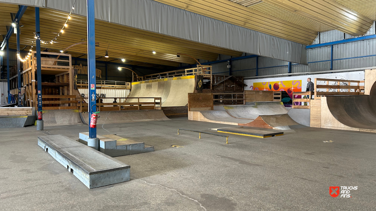 Hangar Darwin skatepark